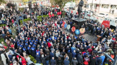 Etimesgut Belediyesi, Cumhuriyet’in 102. yıl dönümünü ilçenin dört bir yanında