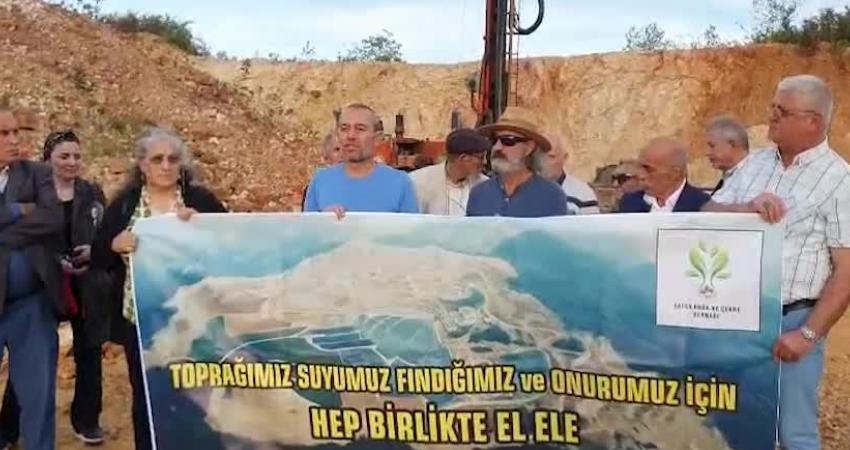 Fatsa’da altın madenine tepki… ORÇEV Başkanı Gönül: “Burada ne ruhsat var, ne de geçerli bir ÇED izni” Ordu’nun Fatsa ilçesi Aşağıbahçeler Mahallesi’nde, mahkeme kararlarıyla durdurulan altın madeni