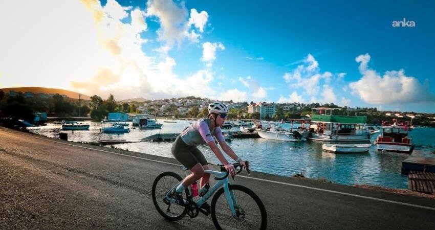 Çeşme Belediyesi’nin destekleriyle, Velotürk organizasyonunda gerçekleşen Gran Fondo Çeşme, 25–26