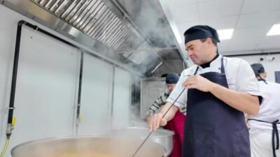 Güzelbahçe Belediyesi, sosyal belediyecilik anlayışını güçlendiren projelerden biri olan ‘Dayanışma