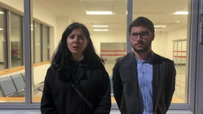 Hacettepe Üniversitesi’nde yemekhane zamlarına karşı protesto düzenleyen öğrencilerden birinin palalı