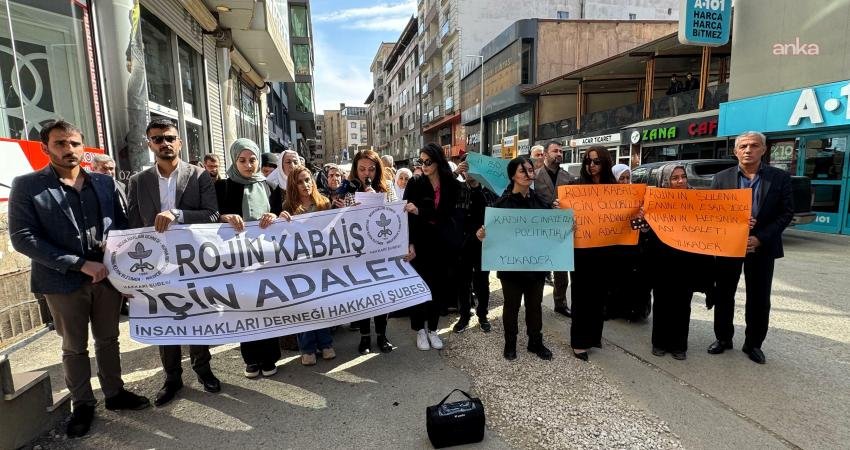 Hakkari'nin Yüksekova ilçesinde sivil toplum örgütleri, "Van Yüzüncü Yıl Üniversitesi