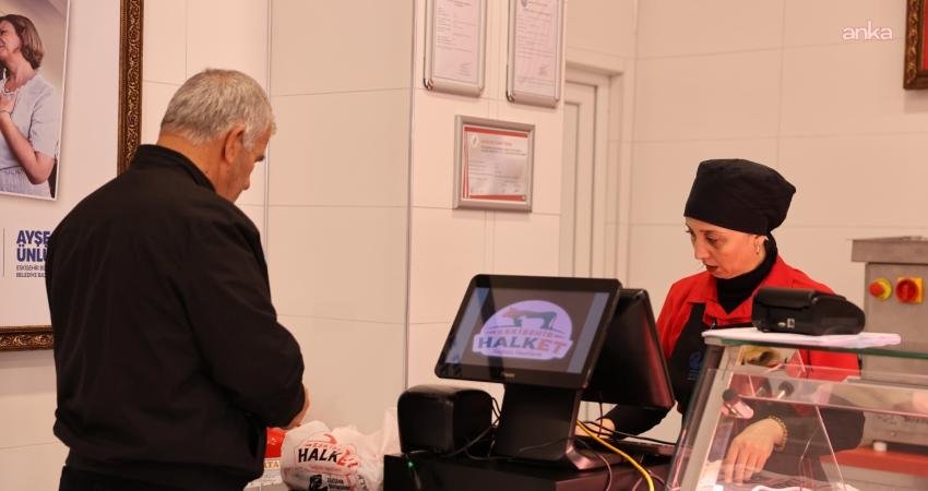 Eskişehir Büyükşehir Belediyesi’nin (EBB) yeni sosyal projesi Halk Et Market,