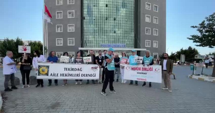 Hekim Birliği Sendikası Trakya Şubesi : “Artık hiçbir hekimin ya da sağlık çalışanının kılına zarar gelmesine tahammülümüz yoktur” Hekim Birliği Sendikası Trakya Şube Başkanı Barış Gazi Karadeniz, hekimlerin,