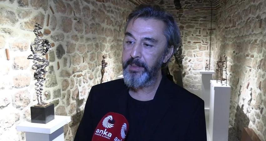 Heykeltıraş Ozan Ünal'ın 4 yıllık yaratım süreci sonucunda meydana getirdiği