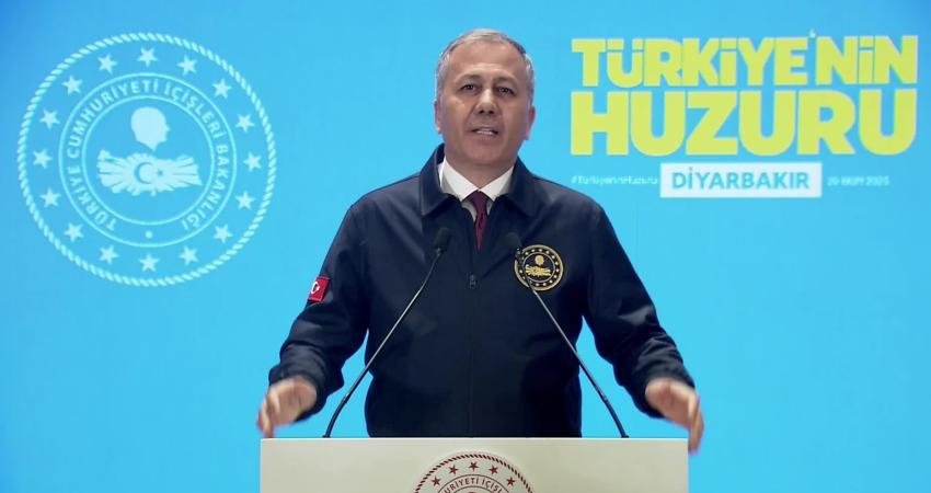 İçişleri Bakanı Ali Yerlikaya, Diyarbakır’da “Huzur ve Güvenlik Toplantısı"nın ardından