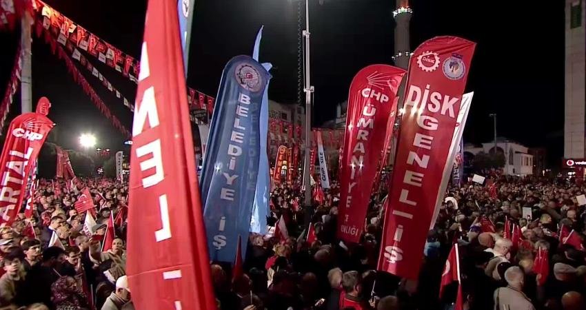 CHP'nin tutuklu Cumhurbaşkanı adayı Ekrem İmamoğlu, partisinin Esenyurt'ta düzenlediği mitinge