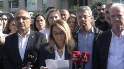 İstanbul Barosu yöneticileri ve avukatları, CHPnin Cumhurbaşkanı adayı Ekrem İmamoğlu'nun