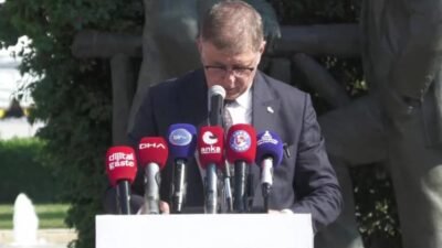 İzmir Büyükşehir Belediye Başkanı Cemil Tugay, İZKİTAPFEST-6. İzmir Kitap Fuarı ve