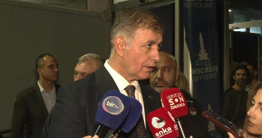 İzmir Büyükşehir Belediye Başkanı Cemil Tugay: İzmir’e karşı sorumluluğumuz var, herkes üzerine düşeni yapmalı İzmir Büyükşehir Belediye Başkanı Cemil Tugay, "Bugün bir bilim insanı