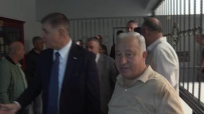 İzmir Büyükşehir Belediye Başkanı Cemil Tugay, 400 dönümlük arazi üzerine