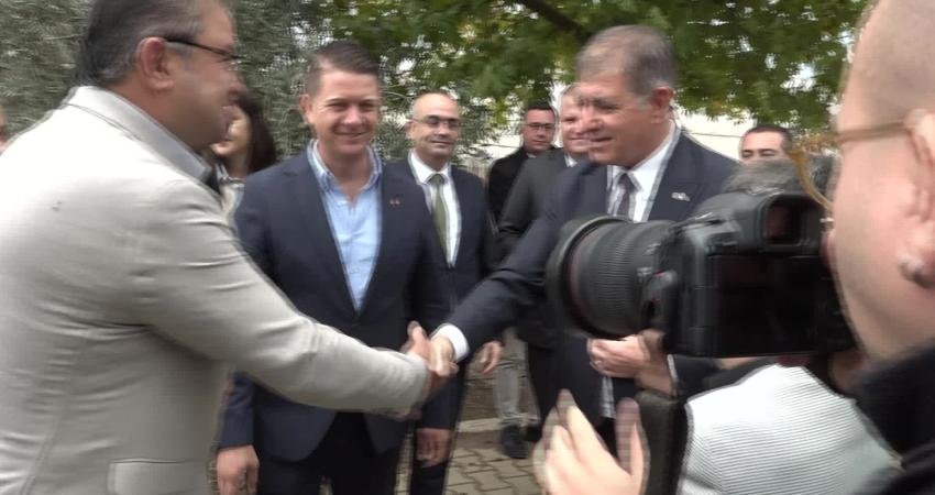 İzmir Büyükşehir Belediye Başkanı Cemil Tugay, Bademler Köyü Tarımsal Kalkınma