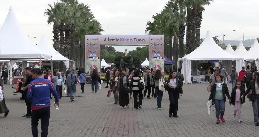 İzmir Büyükşehir Belediye Başkanı Cemil Tugay, Kültürpark’ta kapılarını açan İZKİTAPFEST–6.