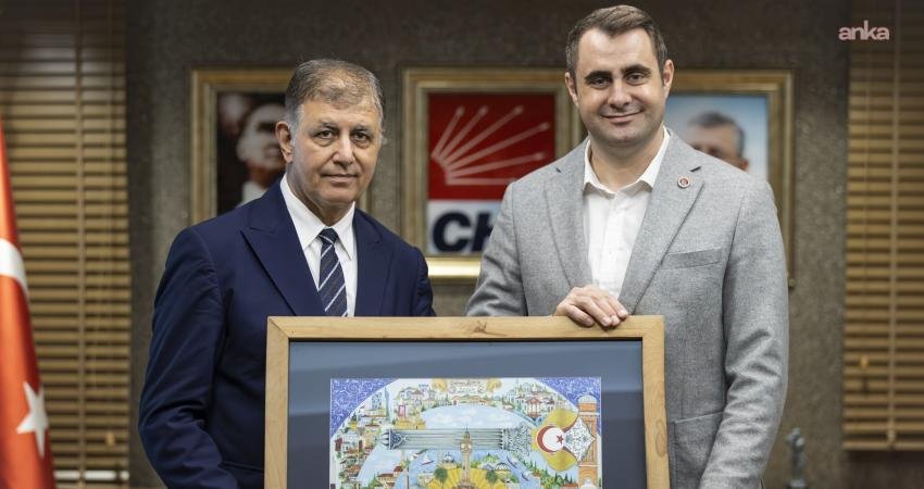 İzmir Büyükşehir Belediye Başkanı Cemil Tugay, yeni CHP İzmir İl