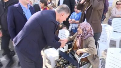 Torbalı Saipler Mahallesi’nde bu yıl 13’üncüsü düzenlenen Zeytin Festivali’ne katılan