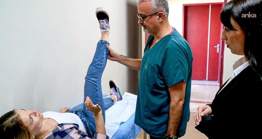 İzmir Büyükşehir Belediyesi, işitme engelli yurttaşların yaşamlarındaki engelleri kaldırmak amacıyla