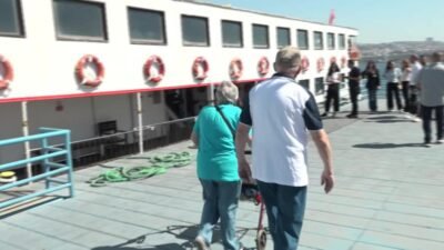 İzmir Büyükşehir Belediyesi tarafından 1 Ekim Dünya Yaşlılar Günü nedeniyle