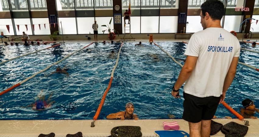 İzmir Büyükşehir’in kış spor okullarında kayıt zamanı İzmir Büyükşehir Belediyesi Kış Spor Okulları için kayıtlar devam ediyor.