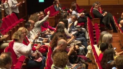 İzmir Büyükşehir Belediyesi Ahmed Adnan Saygun Sanat Merkezi, Cumhuriyet Bayramı'na