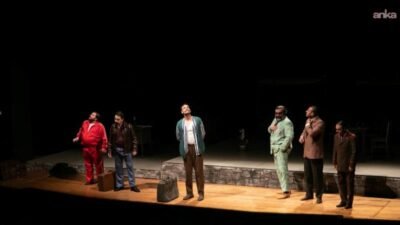 İzmir Büyükşehir Belediyesi Şehir Tiyatroları, sezonu yeni sahnesi Karşıyaka Hikmet