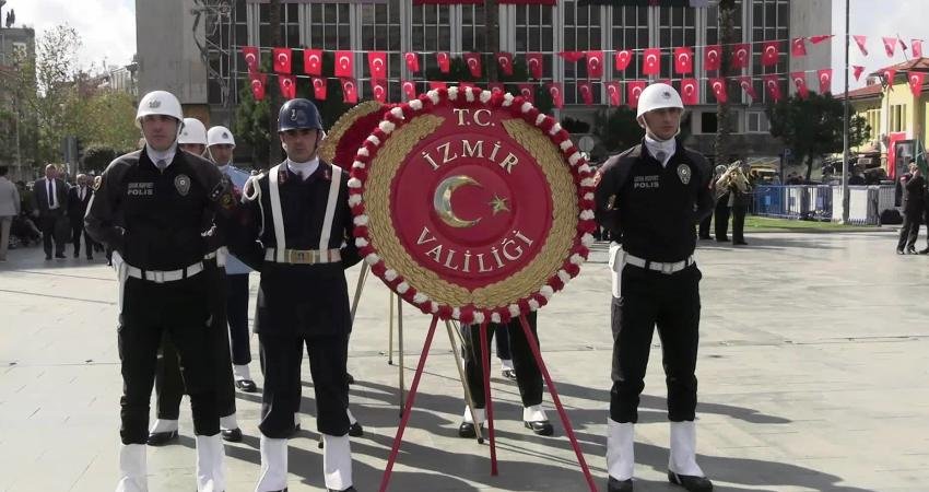 İzmir Valiliği’nin 29 Ekim Cumhuriyet Bayramı kutlama programı bugün Cumhuriyet