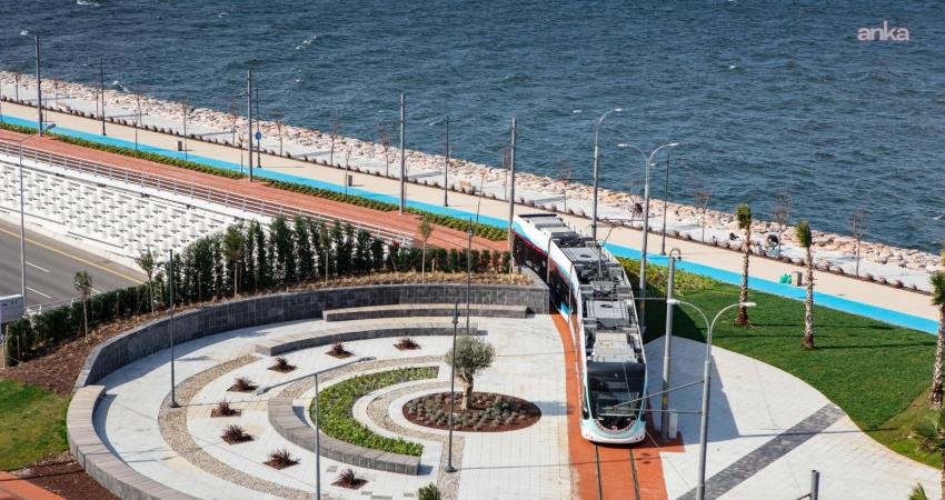 İzmir Büyükşehir Belediyesi’ne bağlı toplu taşıma hizmetleri 29 Ekim Cumhuriyet