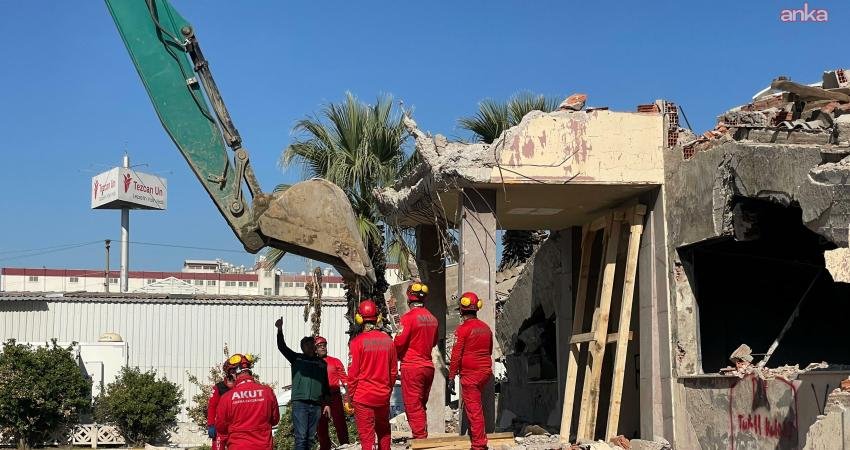 İzmir’de deprem tatbikatı gerçekleştirildi İçişleri Bakanlığı’nın 2025 yılı tatbikat programı kapsamında, "Manisa merkezli 6,6