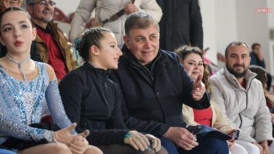 İzmir Büyükşehir Belediyesi Buz Sporları Salonu, yeni sezon kapsamında 13