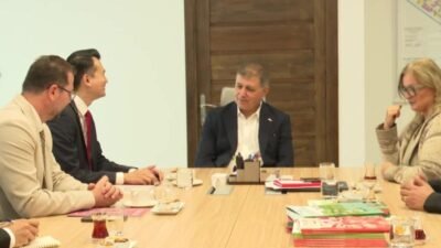 İzmir Büyükşehir Belediye Başkanı Cemil Tugay, Dünya Sağlık Örgütü (DSÖ)