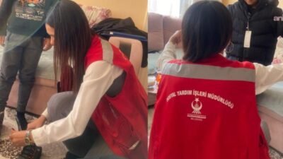 Kahramankazan Belediyesi Sosyal Yardım İşleri Müdürlüğü ekipleri, çocuklara mont ve