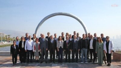 Karşıyaka Belediye Başkanı Yıldız Ünsal, 19 Ekim Muhtarlar Günü dolayısıyla