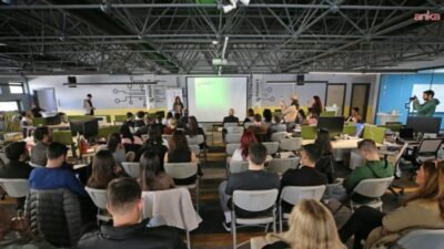 Karşıyaka Belediyesi Kolektif Girişimcilik Merkezi, Celal Bayar Üniversitesi’nde düzenlenen “Enerji