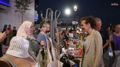 Karşıyaka Belediyesi tarafından yaz boyunca her hafta Karşıyaka Çarşısı’nda düzenlenen