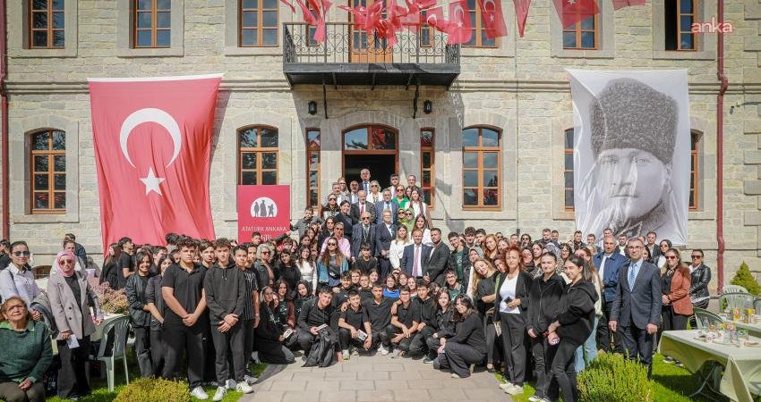 Keçiören Belediyesi, 1 Ekim Dünya Kartpostal Günü dolayısıyla nostaljik bir etkinliğe ev sahipliği yaptı Keçiören Belediyesi ile Kültür Varlıkları ve Müzeler Genel Müdürlüğü bünyesindeki