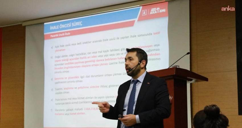 Keçiören Belediyesi’nden personele kamu ihale eğitimi Keçiören Belediyesi, belediye personelinin mesleki bilgi ve becerilerini geliştirmek, kamu