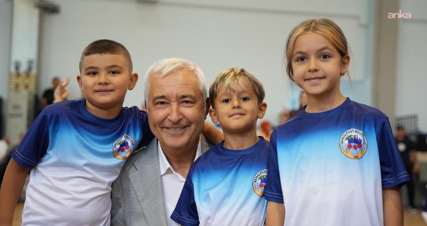 Kemalpaşa Belediyesi, ücretsiz spor kurslarından yararlanan kursiyerlere toplamda bin 800