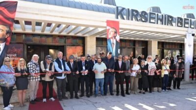 Bugün açılışı yapılan Kırşehir Belediyesi Sanat Galerisi, 10 Ekim'e kadar