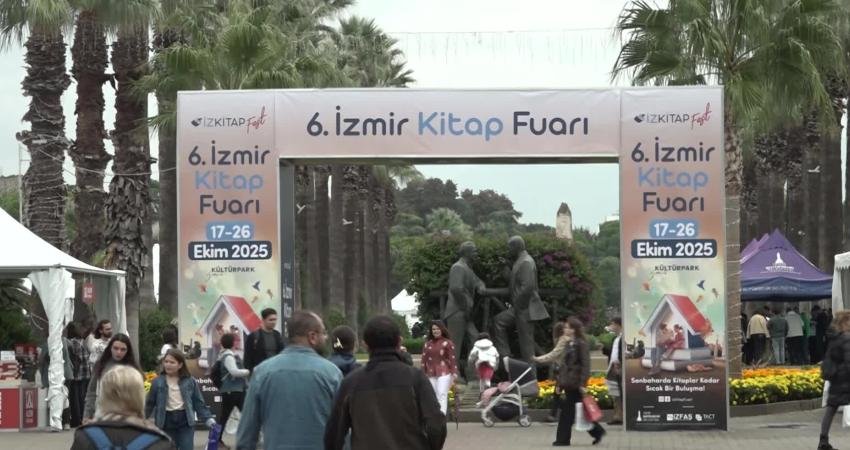 İzmir Büyükşehir Belediyesi ev sahipliğinde kapılarını açan 6'ncı İzmir Kitap