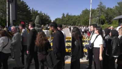  Lösemili Çocuklar Vakfı (LÖSEV), daha önce tedavi gören çocukların aileleri