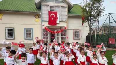 Maltepe’de 29 Ekim Cumhuriyet Bayramı kutlamaları başladı. Maltepe Belediyesi kreşlerinde