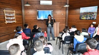 Mamak Ekolojik Köy atölyelerinde, ilkokul 3. ve 4. sınıf öğrencilerine