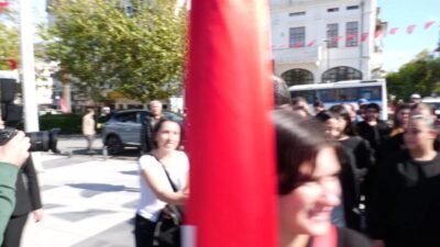 Manisa'da Cumhuriyet Bayramı kutlamaları kapsamında Cumhuriyet Meydanı Atatürk ve Milli