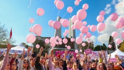 Bakırköy Belediyesi, Meme Kanseri Farkındalık Ayı kapsamında erken teşhisin önemine