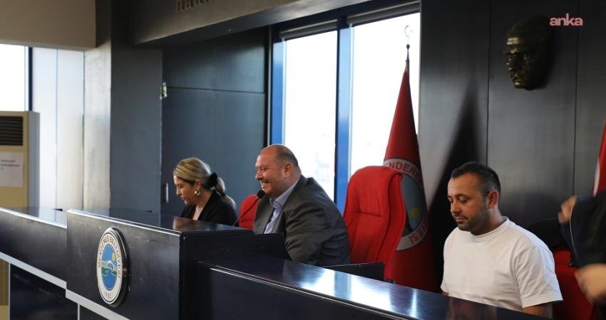 Menderes Belediye Meclisi’nden mali bütçeye onay Menderes Belediye Meclisi, 2026 mali yılı bütçesini onayladı. Menderes Belediye