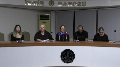 Menemen Haldun Koşay Anadolu Lisesi’nde sınıfta çekilen bir halay videosu