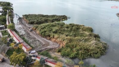 Gölbaşı Belediyesi, Mogan Gölü’nde 2'nci etap temizlik çalışmalarına başladı. Belediye