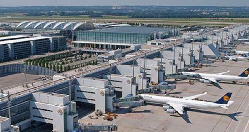 Almanya’nın Münih kentinde Franz Josef Strauss Havalimanı yakınlarında görülen dronelar