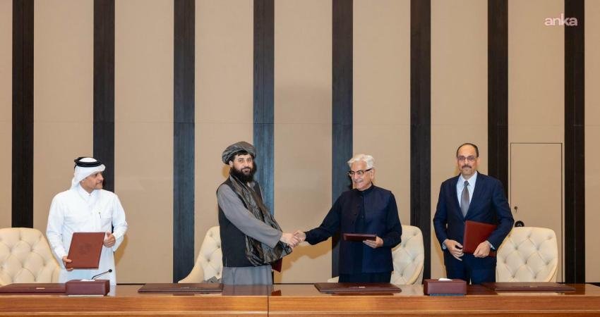 Katar ve Türkiye’nin arabuluculuğunda gerçekleşen görüşmelerde, Pakistan ve Afganistan arasında
