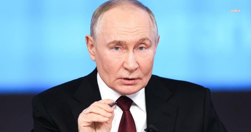 Rusya Devlet Başkanı Vladimir Putin, kara, deniz ve hava üslerindeki