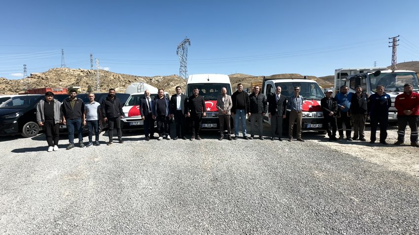 Şereflikoçhisar Belediyesi hizmet araçlarını yenilemeye ve büyütmeye devam ediyor. Belediye